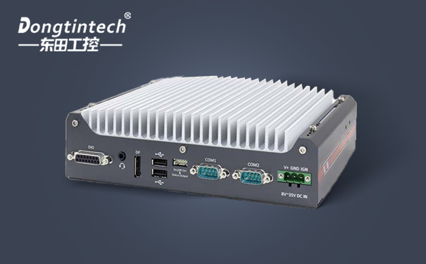 東田嵌入式工控機.jpg 東田嵌入式工控機.jpg